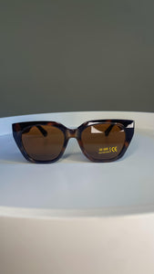 Timeless Noir Classic Frame Sunglasses - Multiple Color Options