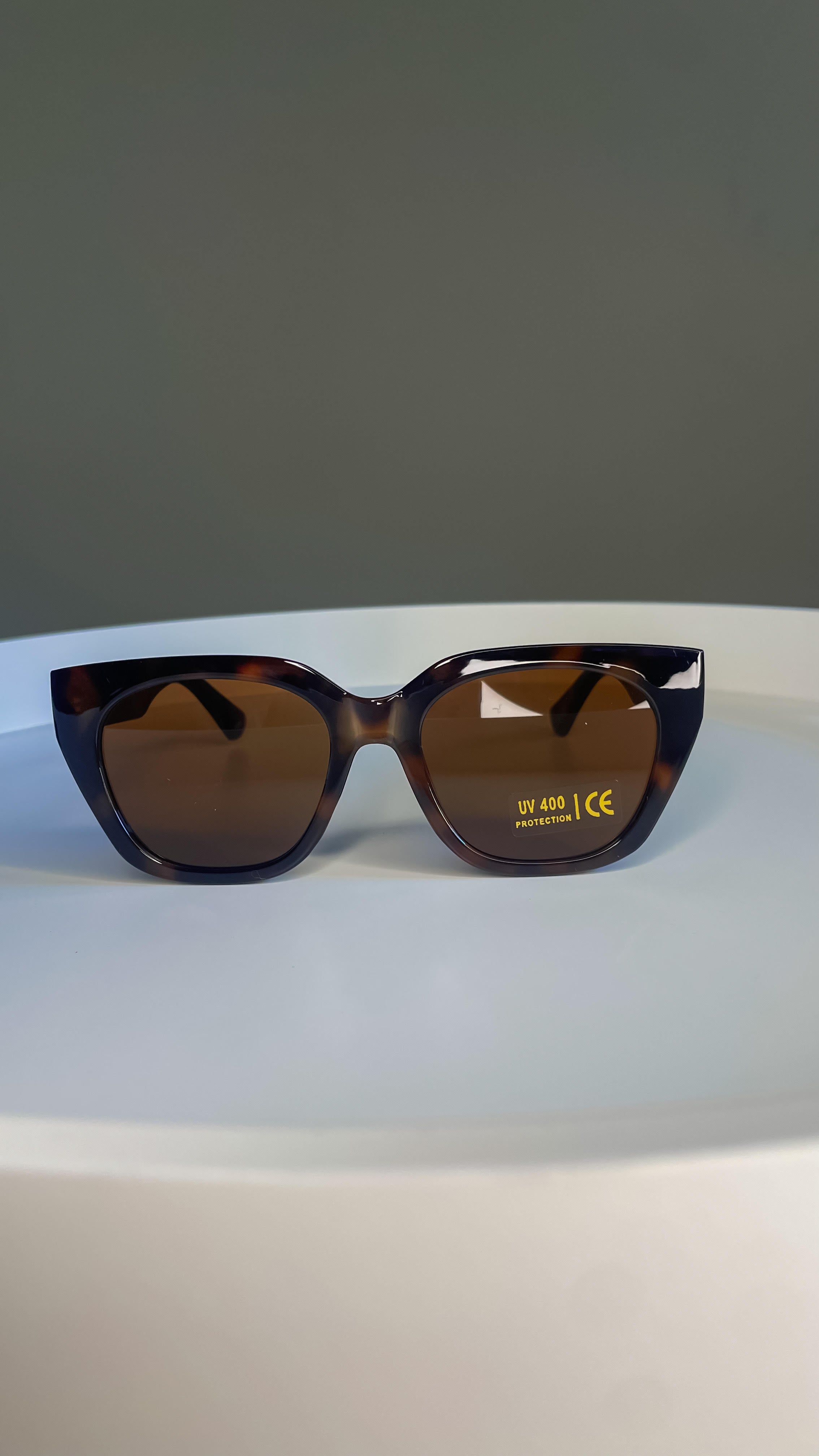 Timeless Noir Classic Frame Sunglasses - Multiple Color Options